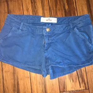 Blue Hollister shorts + free gift ❤️